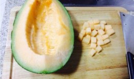 孕妇可以吃哈密瓜不,哈密瓜的适宜食用与营养益处