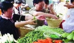 聊城吃瓜节,夏日狂欢，瓜果飘香，共享丰收喜悦