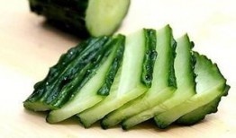 在家吃瓜在外赏花,悠然自得的生活画卷